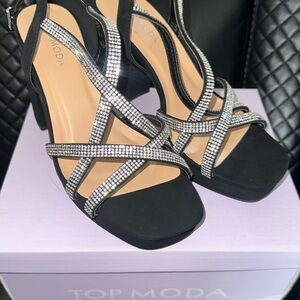 Top Moda Lainey 17 Women’s platform Rhinestone Dress Heels 
Never worn